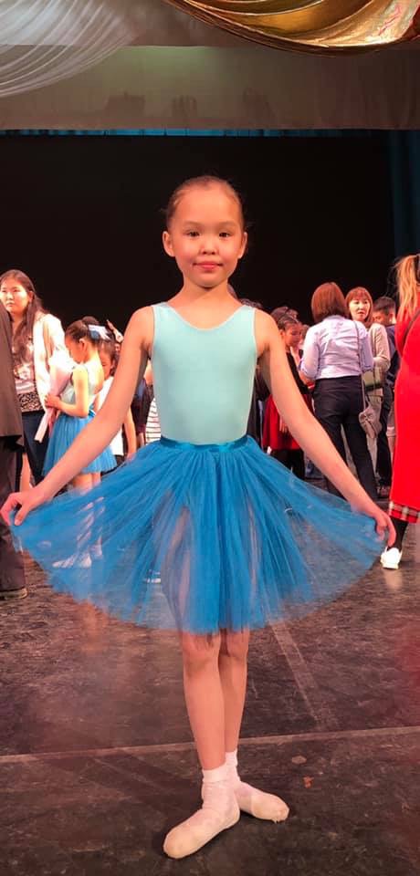 Карина Чикитова, заблудившаяся в якутской тайге, успешно закончила учебный год в балетной школе 