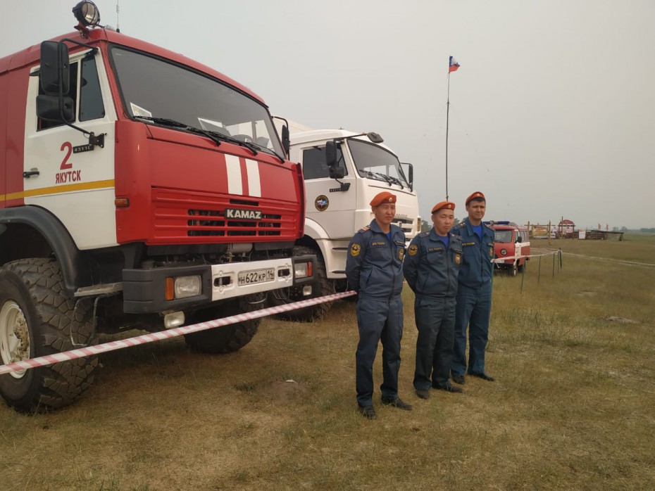 Якутские спасатели, пожарные, инспекторы ГИМС обеспечивают безопасность «Ысыаха Туймаады-2019»