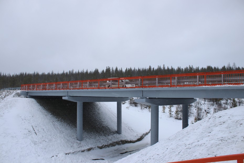 В Нерюнгринском районе Якутии отремонтирован мост через ручей Раздольный