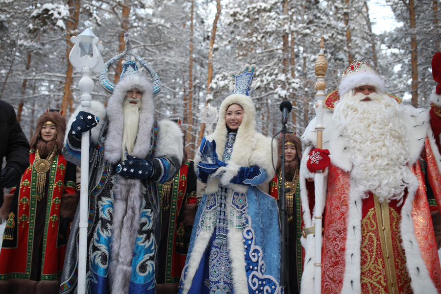 Якутск передал символ "Новогодняя столица" Рязани