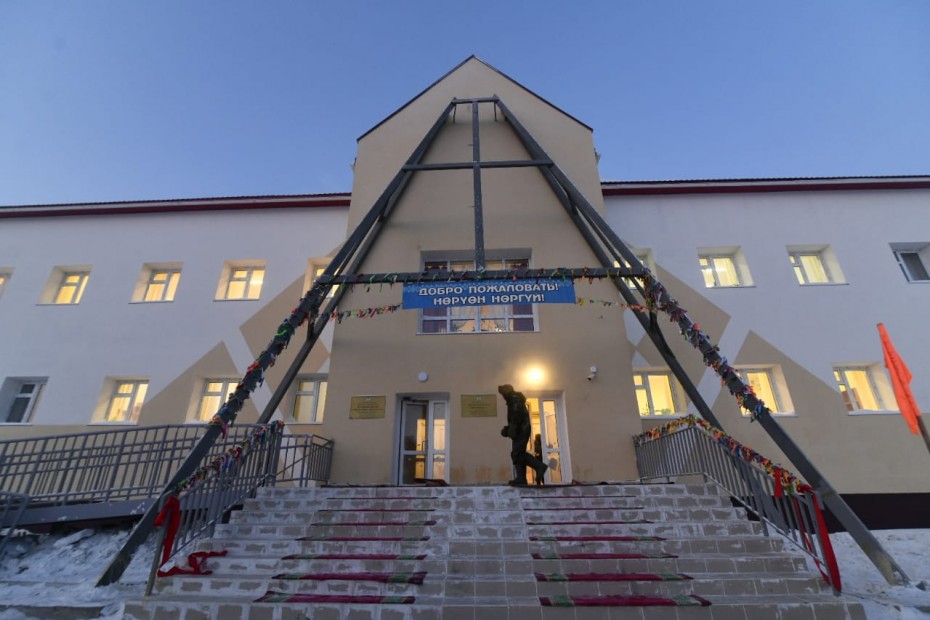 В селе Кюсюр в Якутии торжественно открыли новую школу