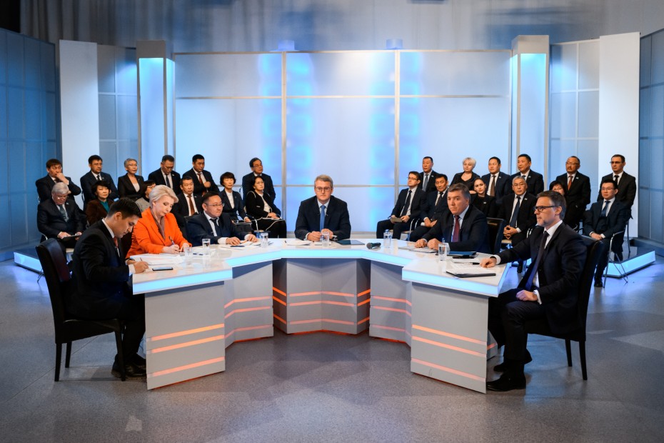 Правительство Якутии отчитается в прямом эфире