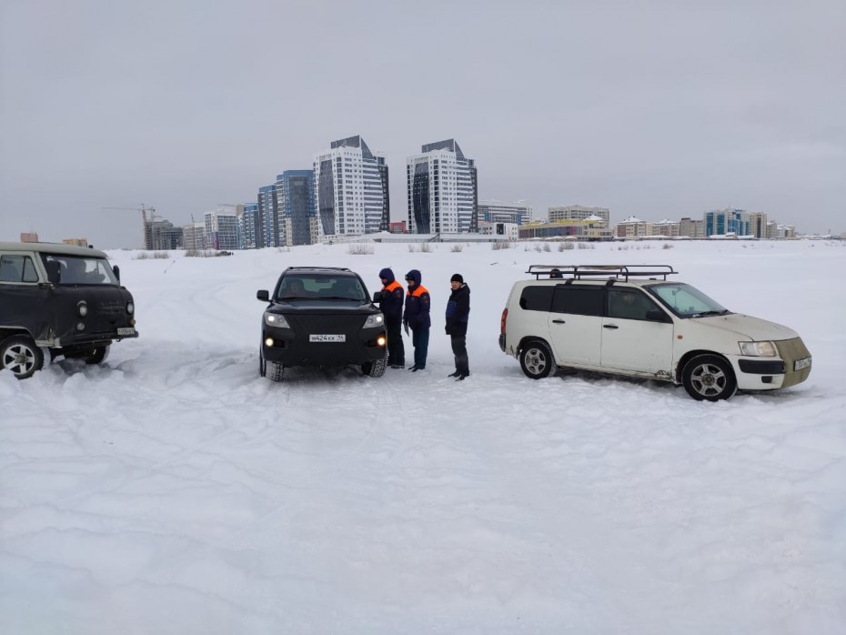 В Якутии начались рейды по выявлению несанкционированных выездов на лед