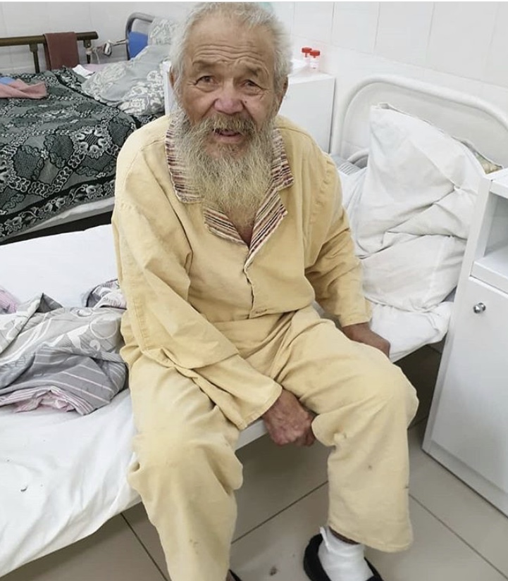 В Якутске 91-летнего дедушку, которого не хотели госпитализировать, переведут в пансионат для пожилых