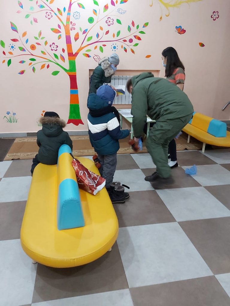 В Якутии начали работать дежурные детские сады