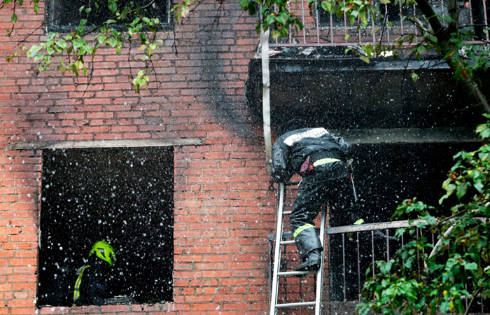 При взрыве газа в доме на западе Москвы пострадали четыре человека
