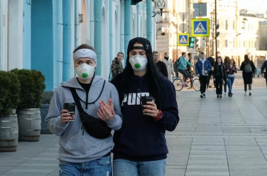 С 26 октября в Санкт-Петербурге перестанут пускать в общественный транспорт без масок