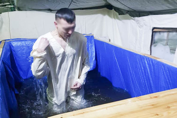 Осужденные в Якутии окунулись в Крещенские купели