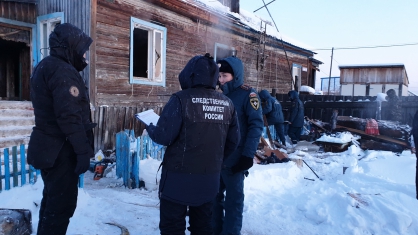 В пригороде Якутска при пожаре погибли двое детей
