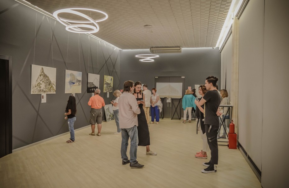 Крымские каникулы: в гостиничном комплексе "Новый Свет" завершился художественный симпозиум