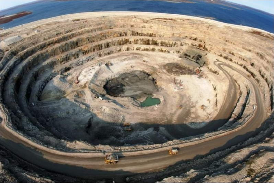 АЛРОСА возобновила добычу руды на месторождении «Зарница»