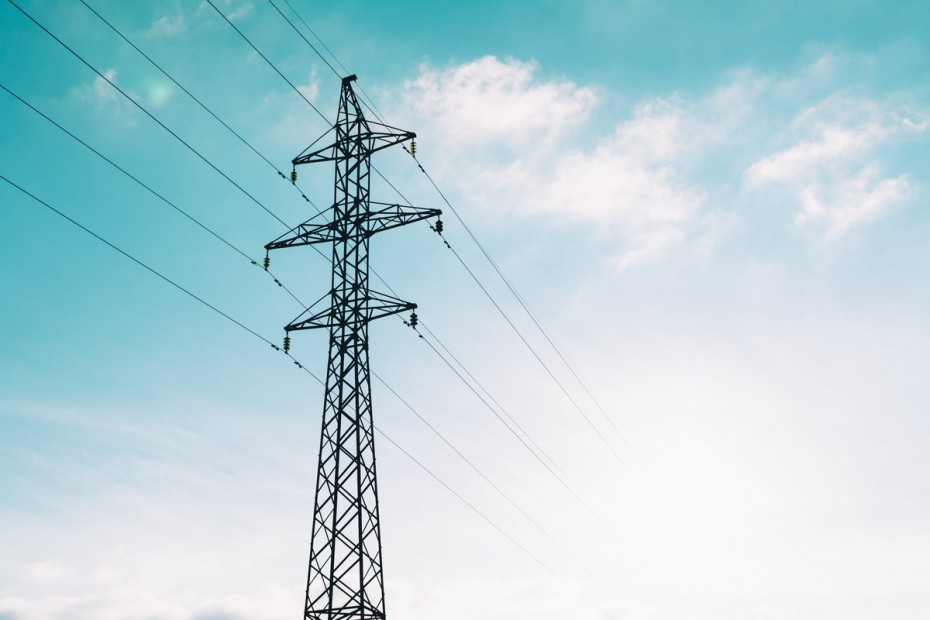 Энергетики восстанавливают электроснабжение в пригороде Якутска, нарушенное в результате ДТП