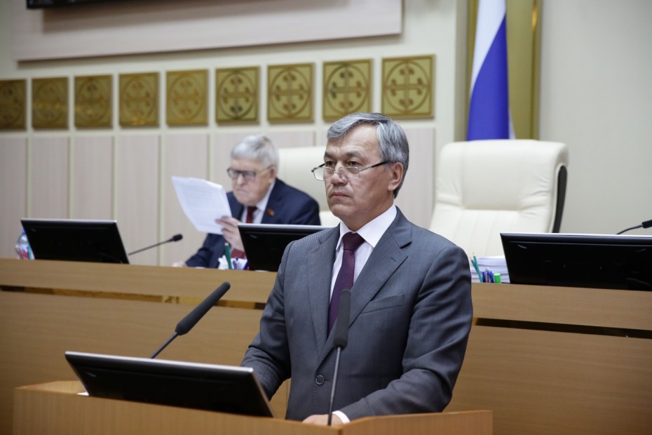 В Якутии установили запрет на замещение муниципальных должностей для лиц с иностранным гражданством