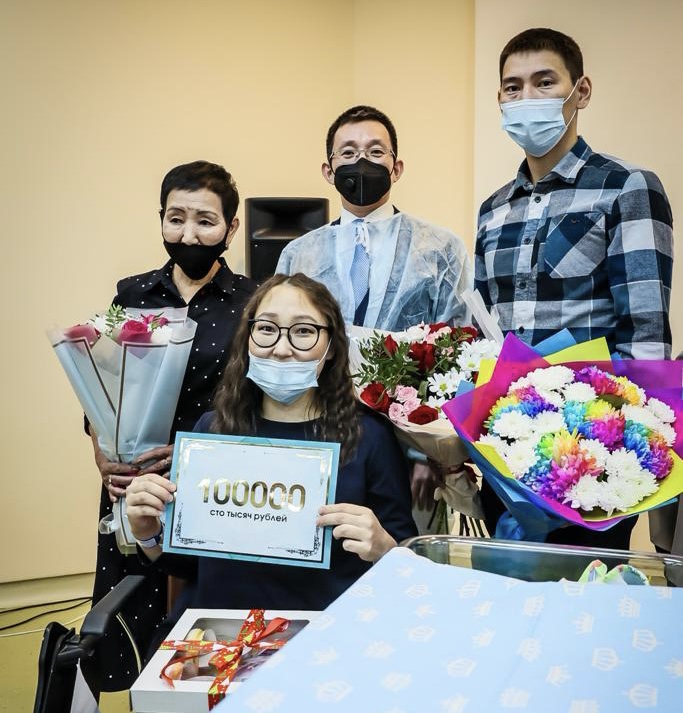 В Якутии  состоялась торжественная выписка первых детей, рожденных в 2022 году