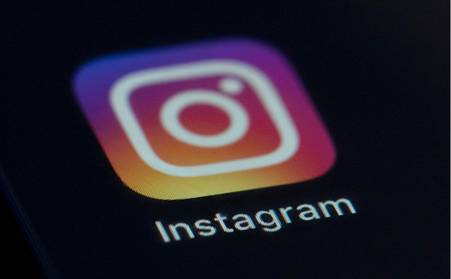Глава Instagram Адам Моззери назвал блокировку соцсети в России с 14 марта неправильной