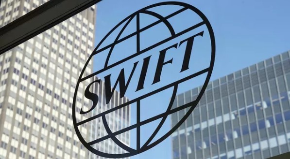 Боррель заявил о возможном отключении от SWIFT новых российских банков 
