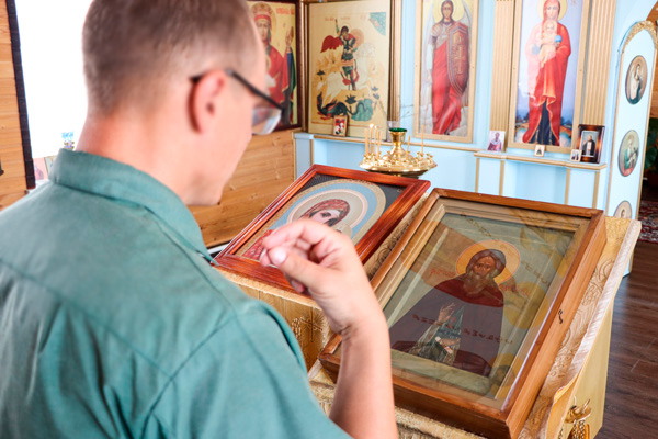 В Якутии осужденные поклонились иконе преподобного Сергия Радонежского с частицей мощей