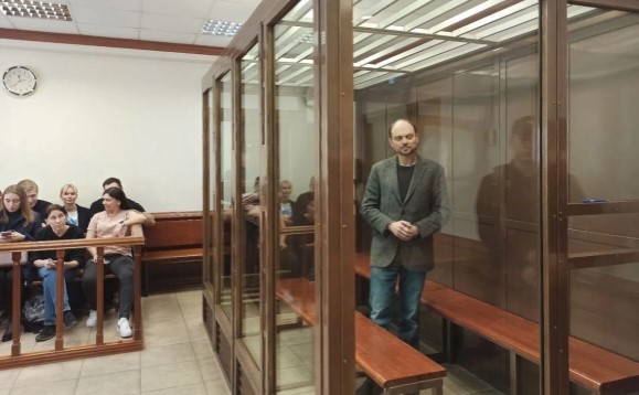 Мосгорсуд приговорил Владимира Кара-Мурзу к 25 годам колонии строгого режима