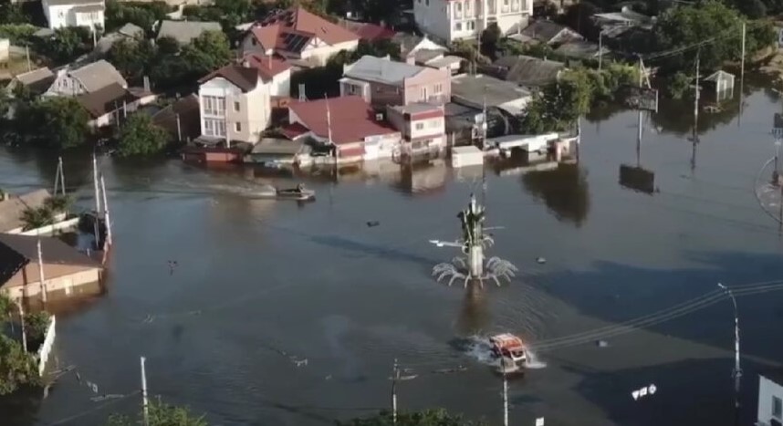Глава Новой Каховки сообщил о гибели пяти человек из-за наводнения