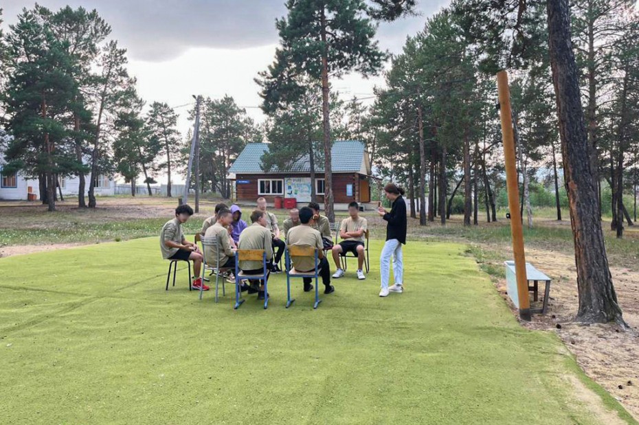 В Якутске подростки, состоящие на учете в УИН, отдохнули в оздоровительном лагере "Родничок"