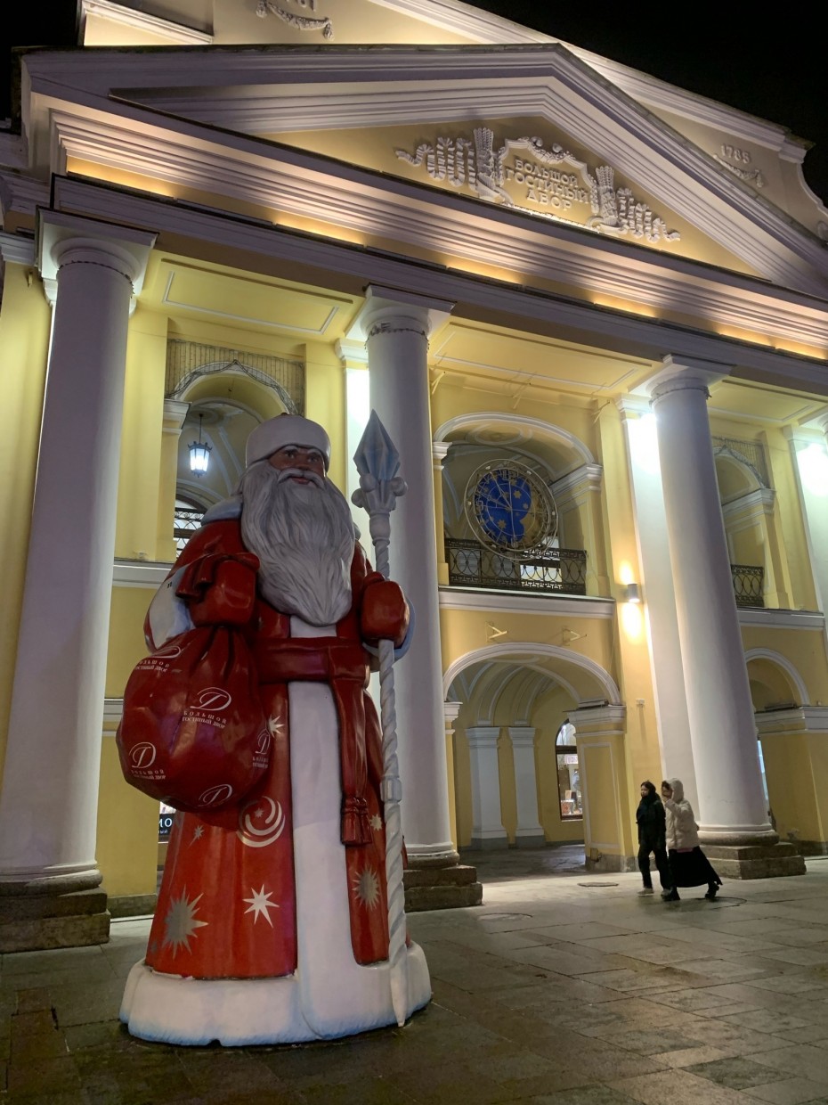 Новогодние праздники в Петербурге пройдут в полном формате