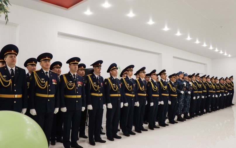 В Якутске в отделе по конвоированию торжественно отметили 25-летие службы