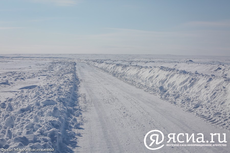 С 1 апреля в Якутии начнется поэтапное снижение грузоподъемности ледовых переправ и зимников