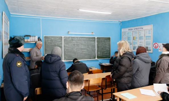В Якутии родственники осужденных посетили исправительные учреждения