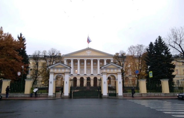 Во Фрунзенском районе Петербурга построят ледовый стадион-трансформер